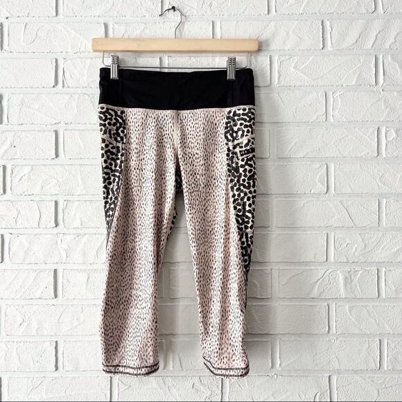 Lululemon Top Speed Crop Running Tights Cream Black Animal Print 4 - Picture 4 of 15